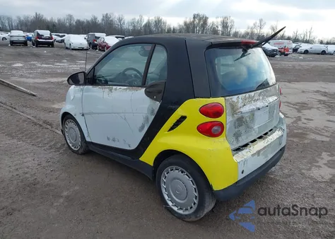 2010 Smart Fortwo Passion/Pure из США, поврежденный, VIN WMEEJ3BA7AK370931
